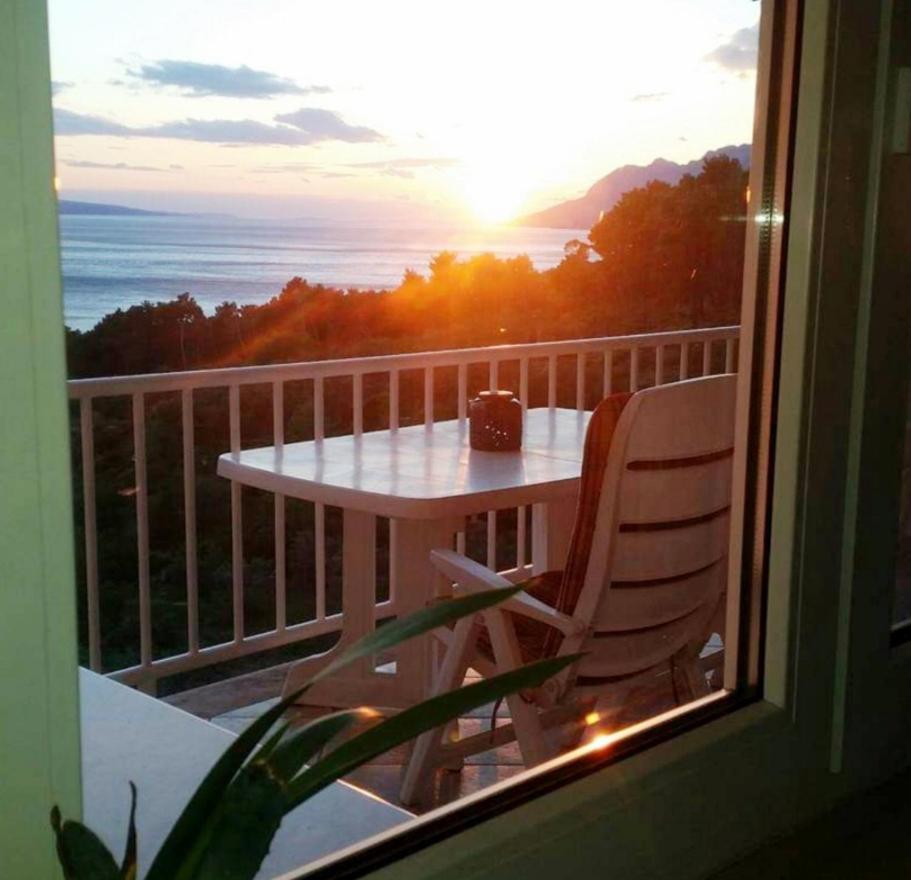 Apartment Diwa Brela Bagian luar foto