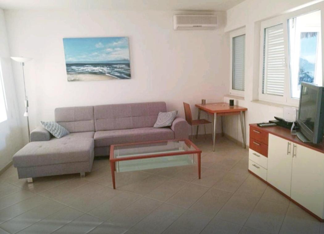Apartment Diwa Brela Bagian luar foto